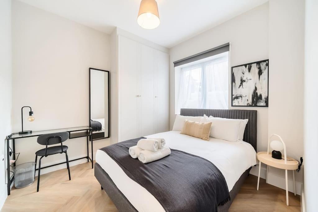 The Solo Haven 20 Min To Central Londres Extérieur photo
